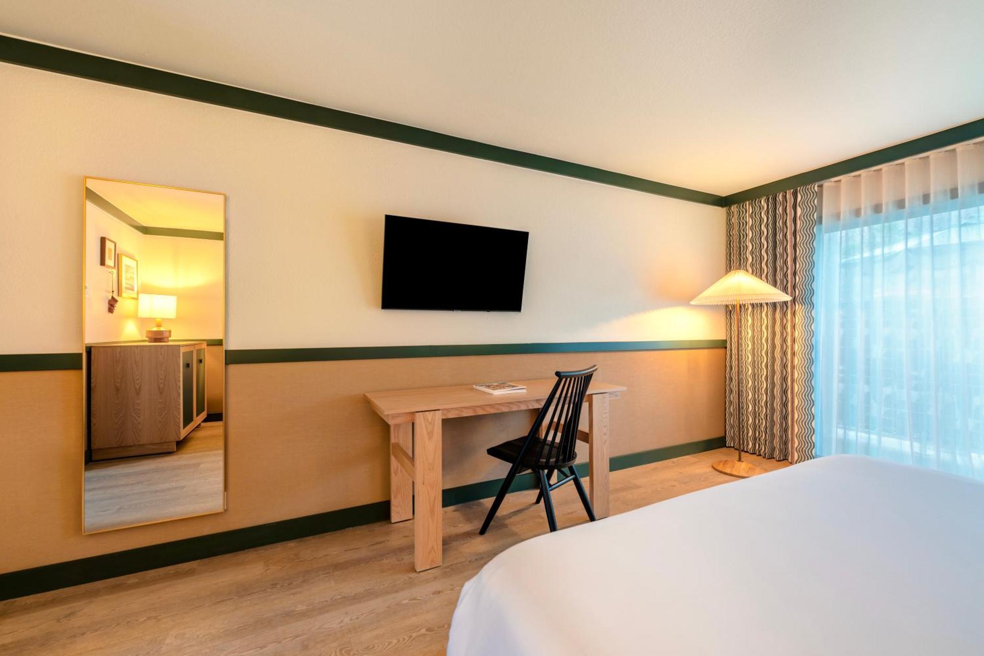 Royal Sun Palm Springs Hotel Bagian luar foto