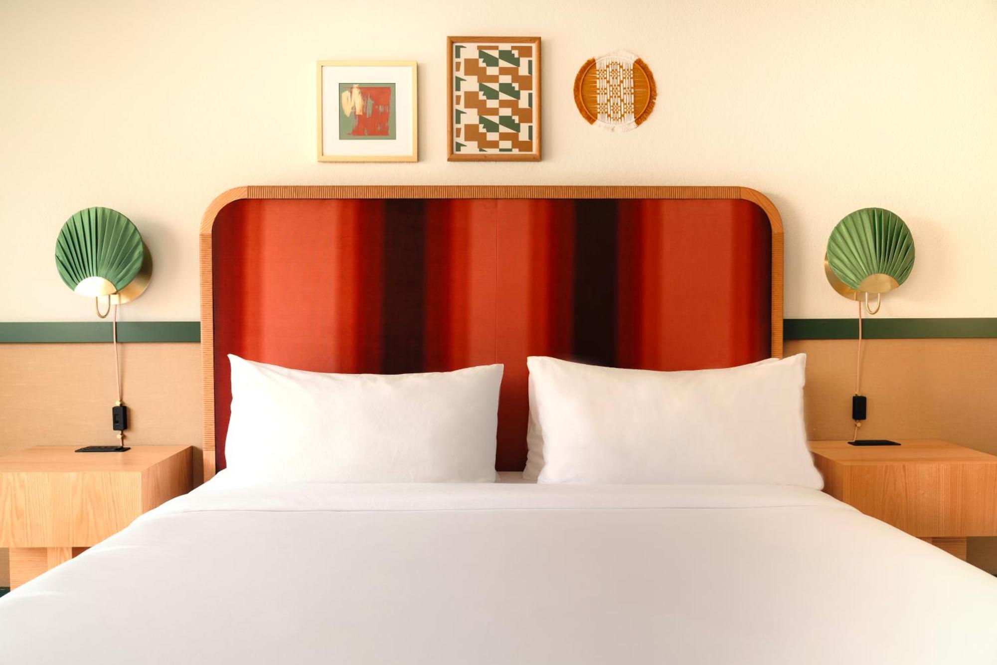 Royal Sun Palm Springs Hotel Bagian luar foto