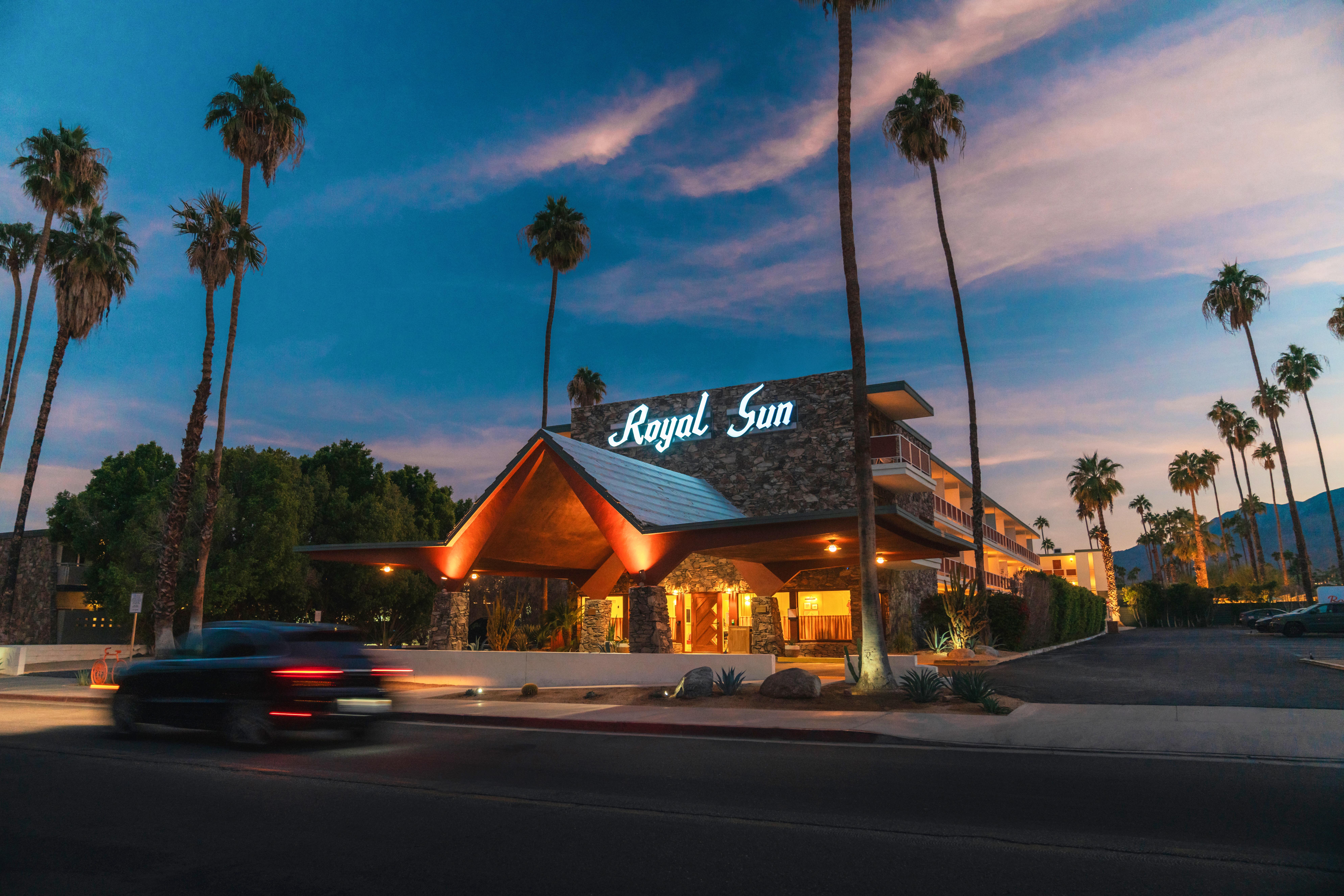 Royal Sun Palm Springs Hotel Bagian luar foto