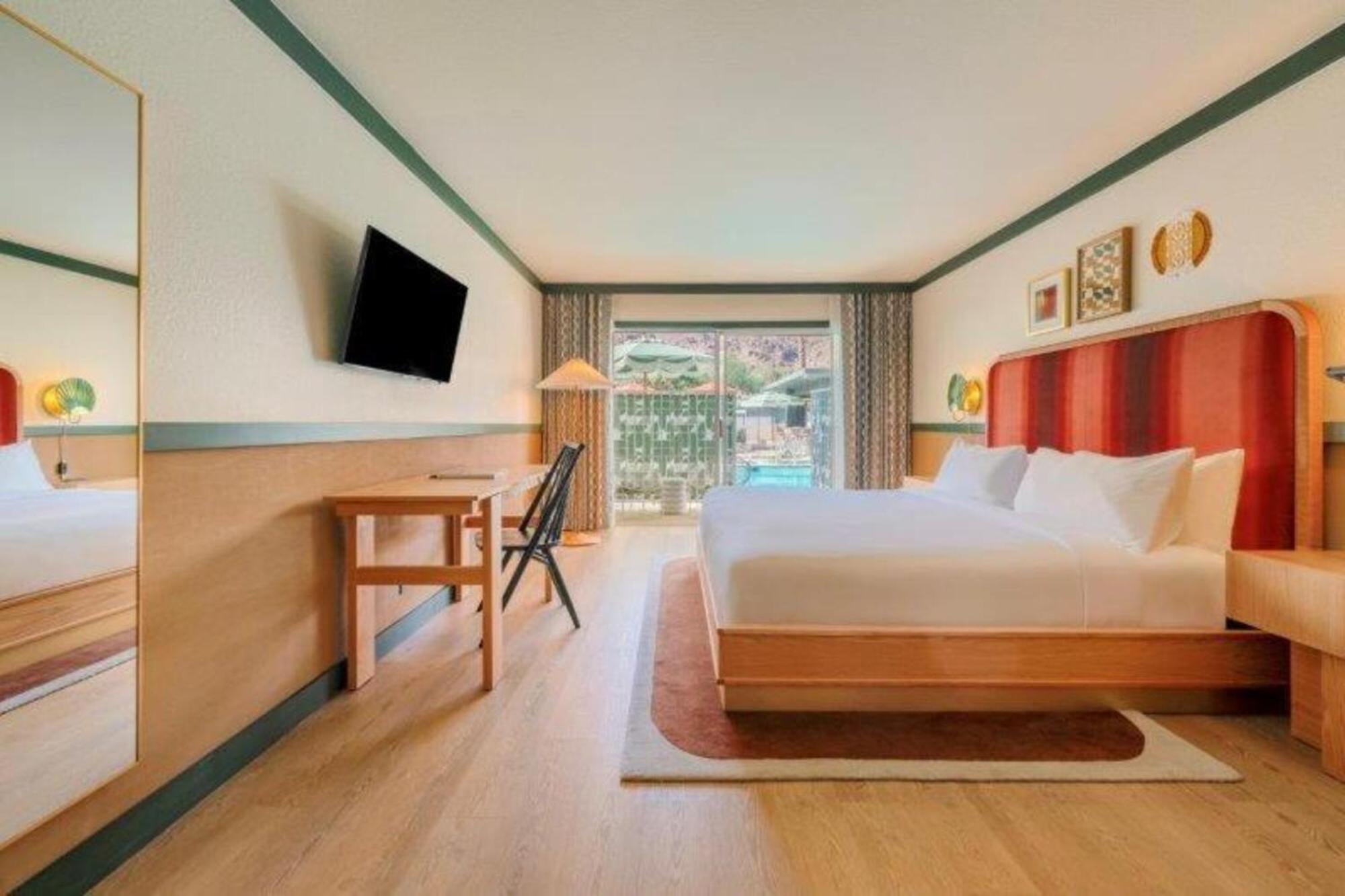 Royal Sun Palm Springs Hotel Bagian luar foto